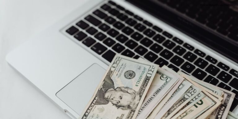 How to Make Money Discreetly